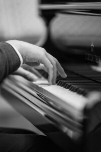 Mehr über den Artikel erfahren Übersetzungen – Klavierkonzert 28.8.
